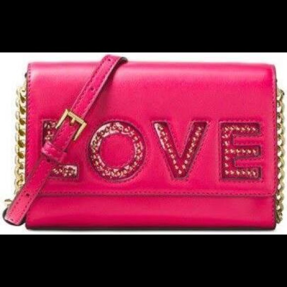 Michael Kors Handbags - 👛 Michael Kors Ruby Convertible Love Crossbody